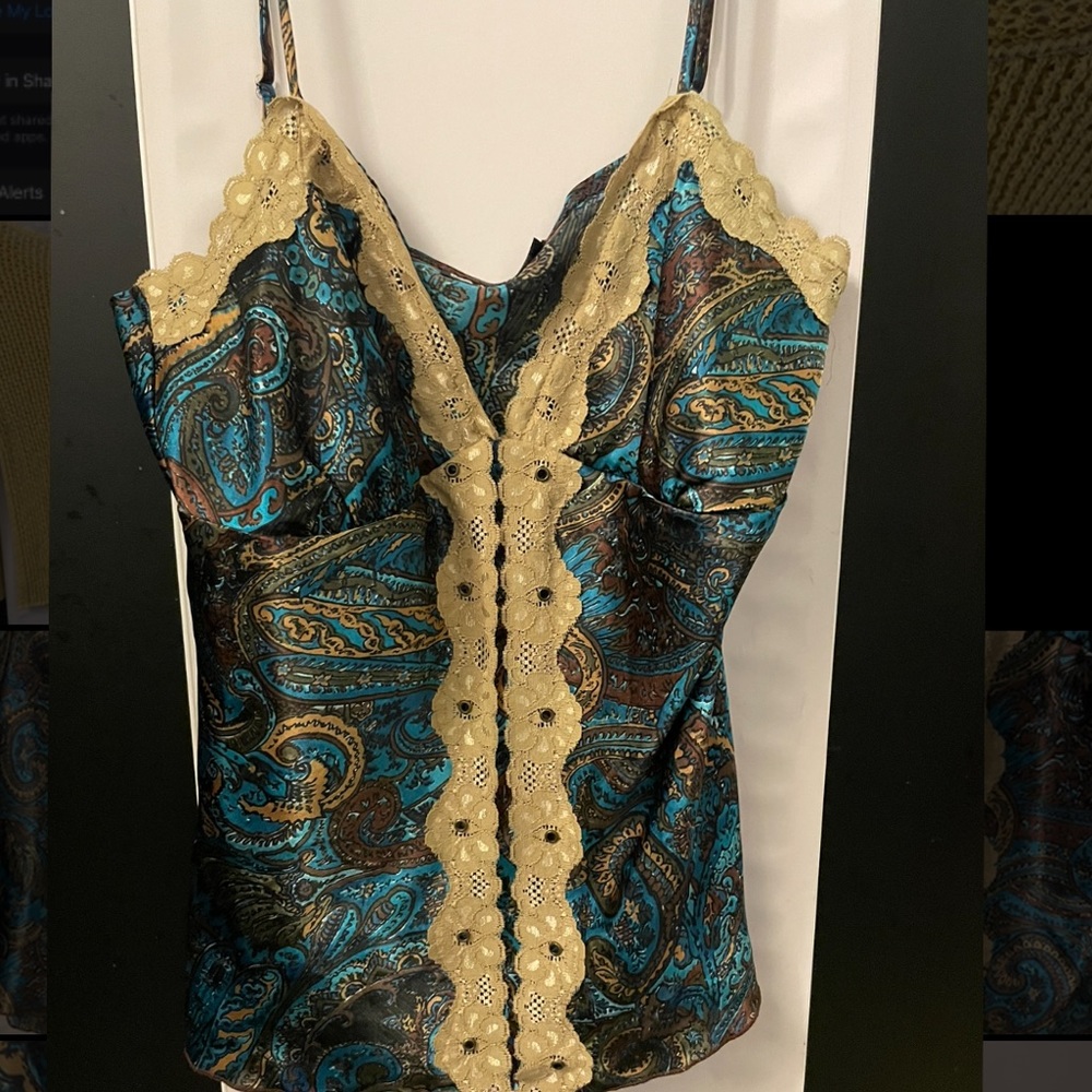Lace Up Tank - Picture 5 of 5
